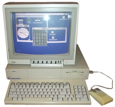 Commodore Amiga1000 377x350 Ретро компьютеры. История Commodore Amiga 